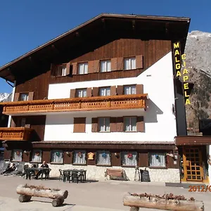 https://albergo-malga-ciapela-rocca-pietore.hotelinveneto.com